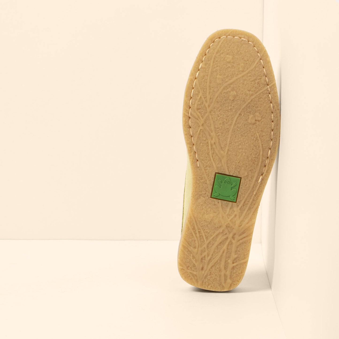 gid://shopify/Product/15700646396236_3