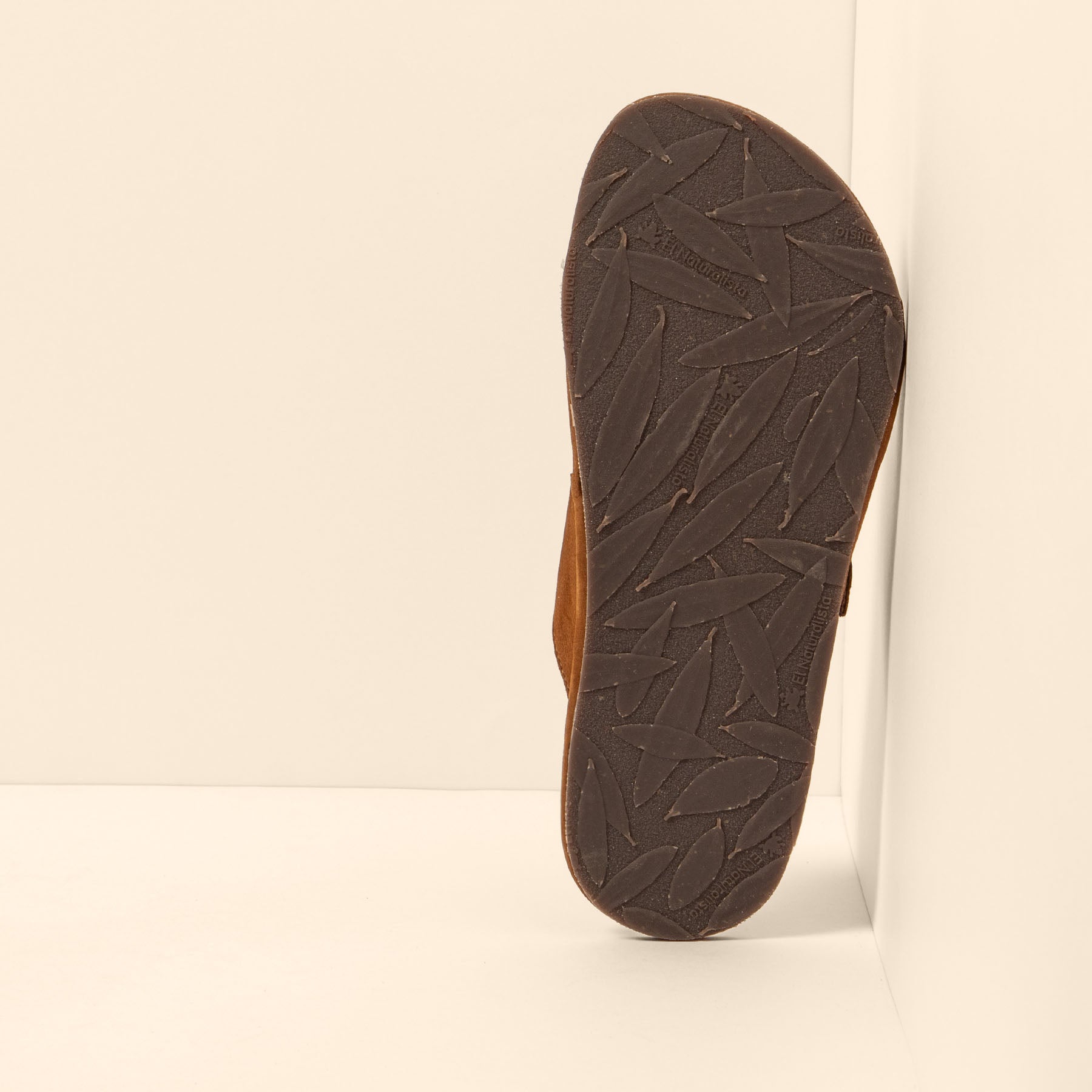 gid://shopify/Product/15791833514316_3