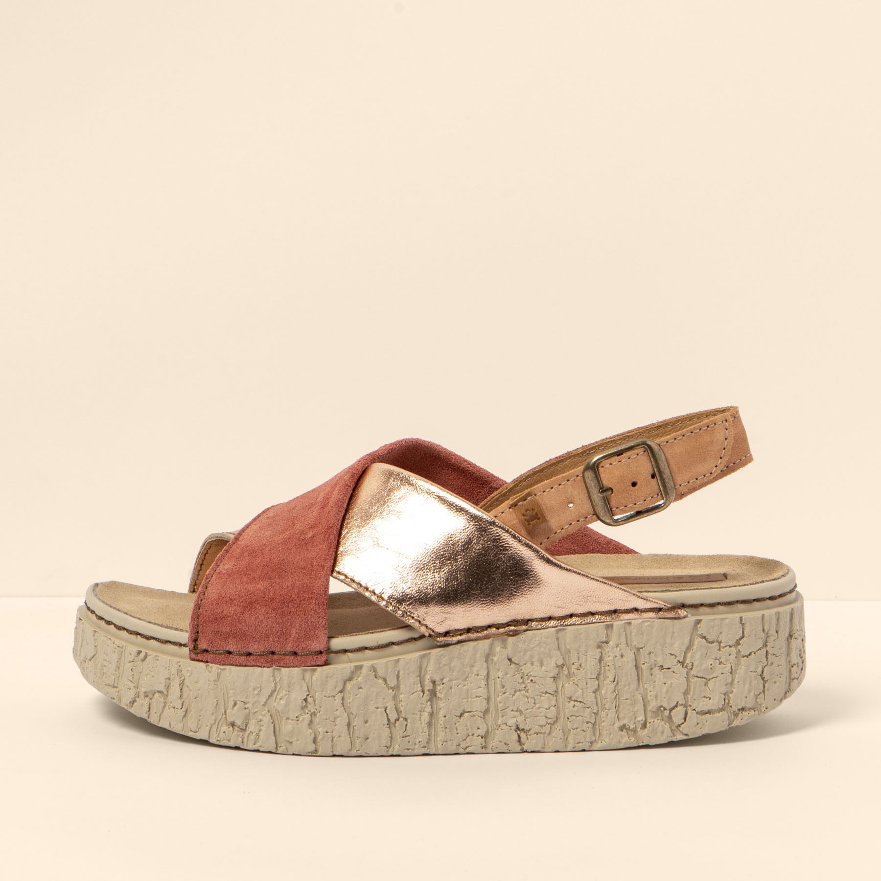 gid://shopify/Product/15700195803468_4