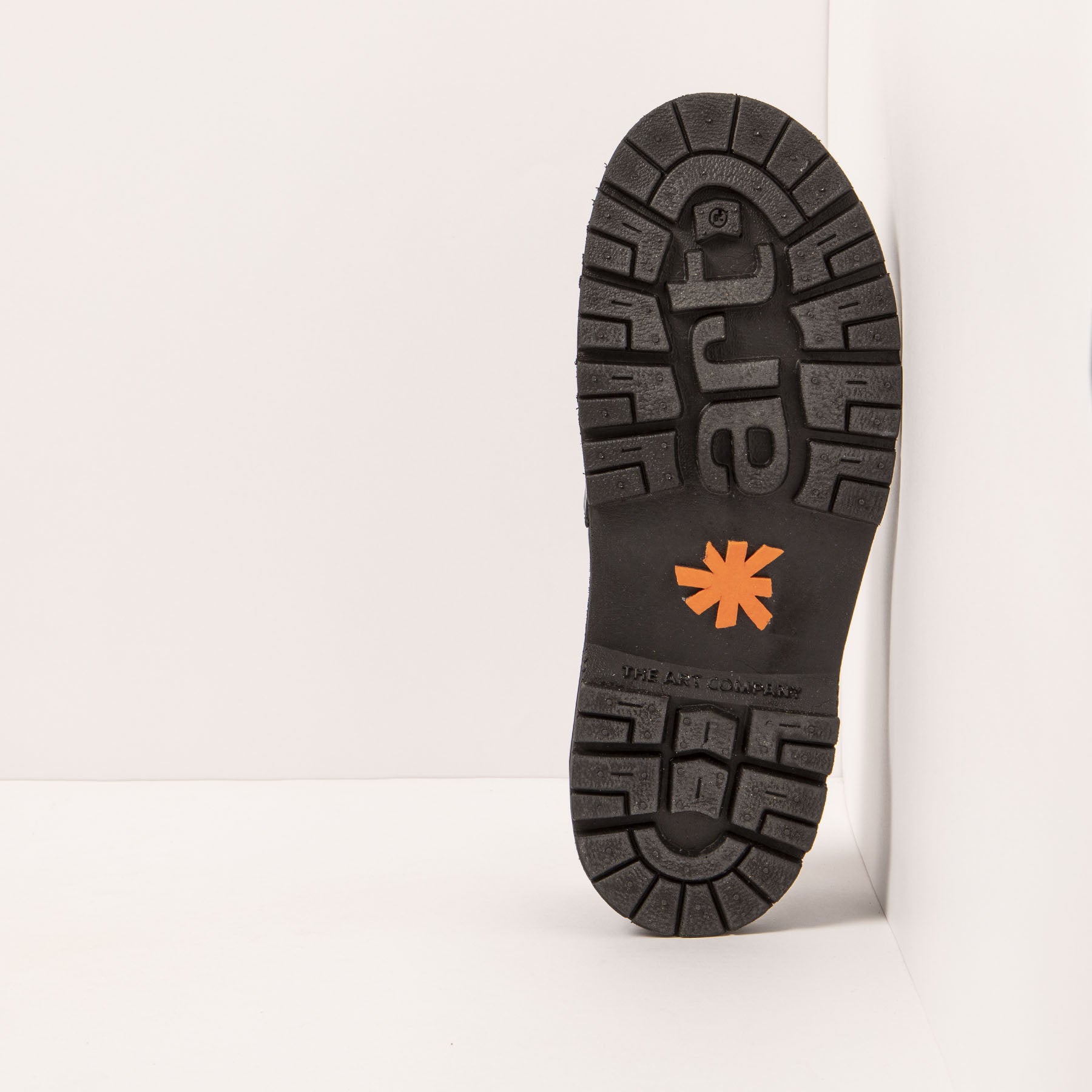 gid://shopify/Product/15693419381068_3