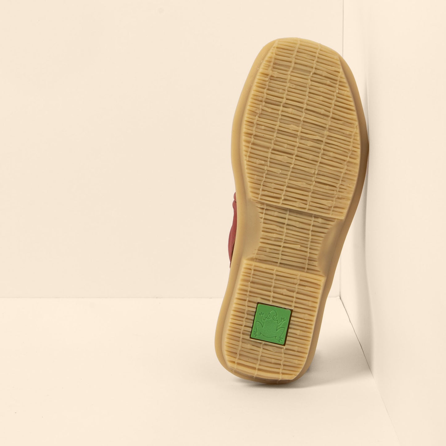 gid://shopify/Product/15700144161100_6