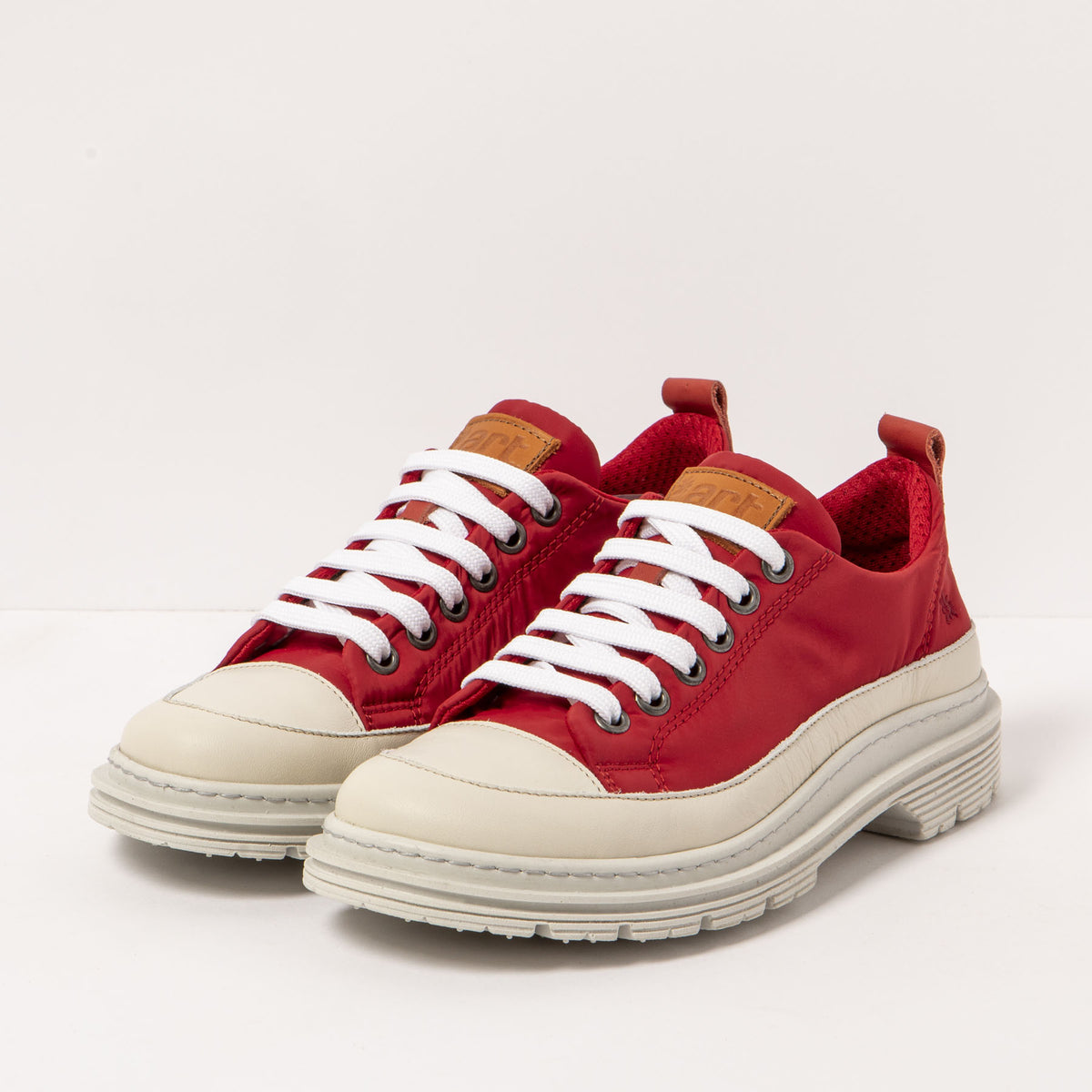gid://shopify/Product/16171565613388_5