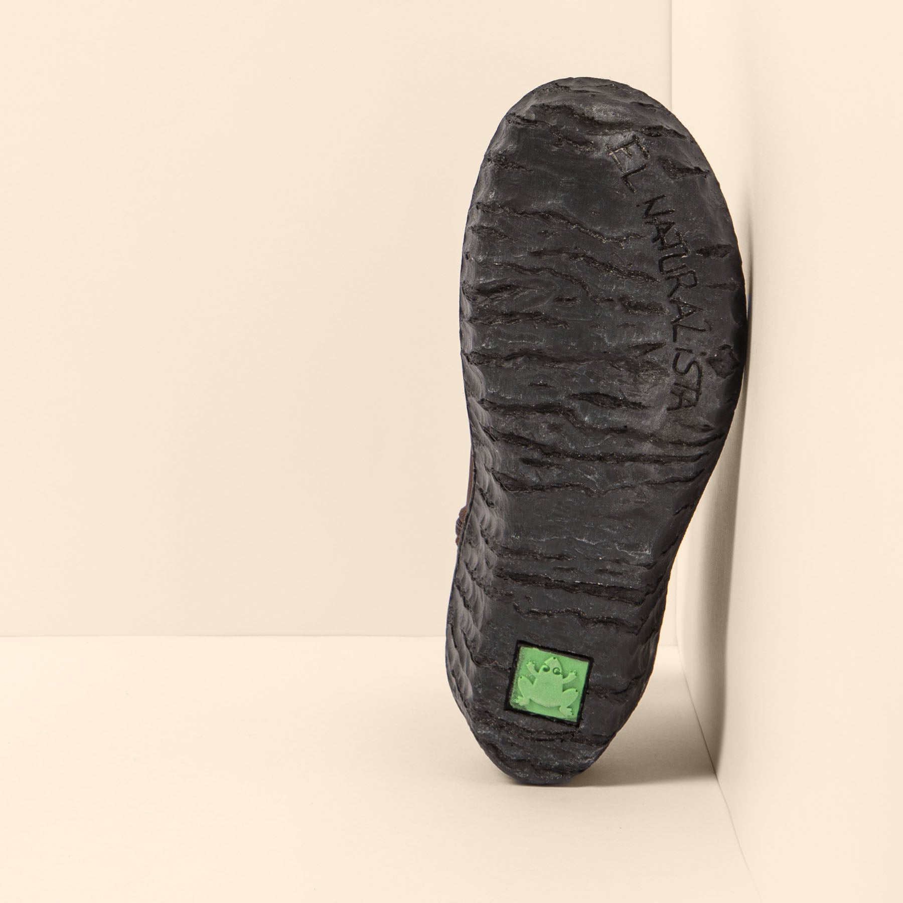 gid://shopify/Product/15699895812428_6