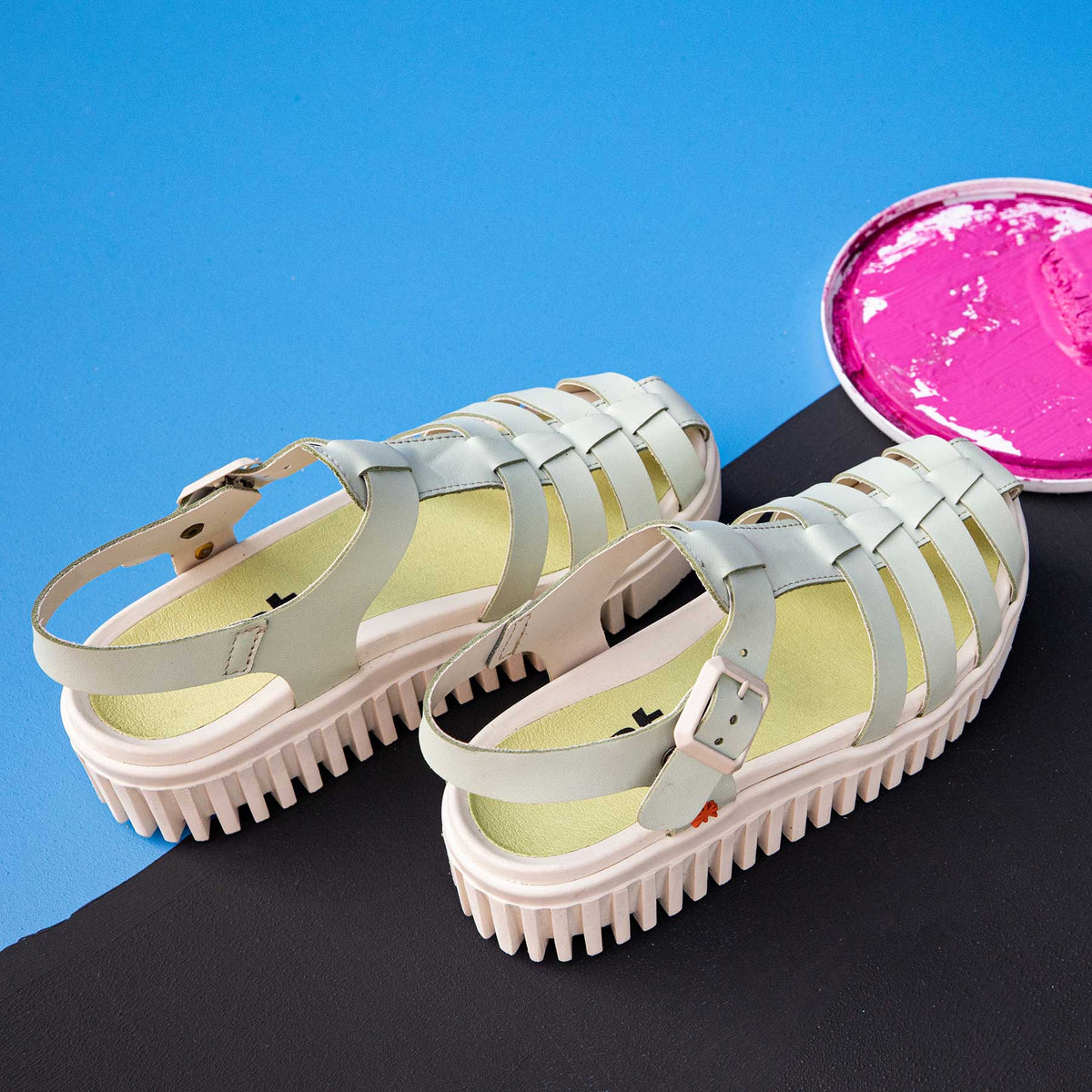 gid://shopify/Product/16172934463820_7