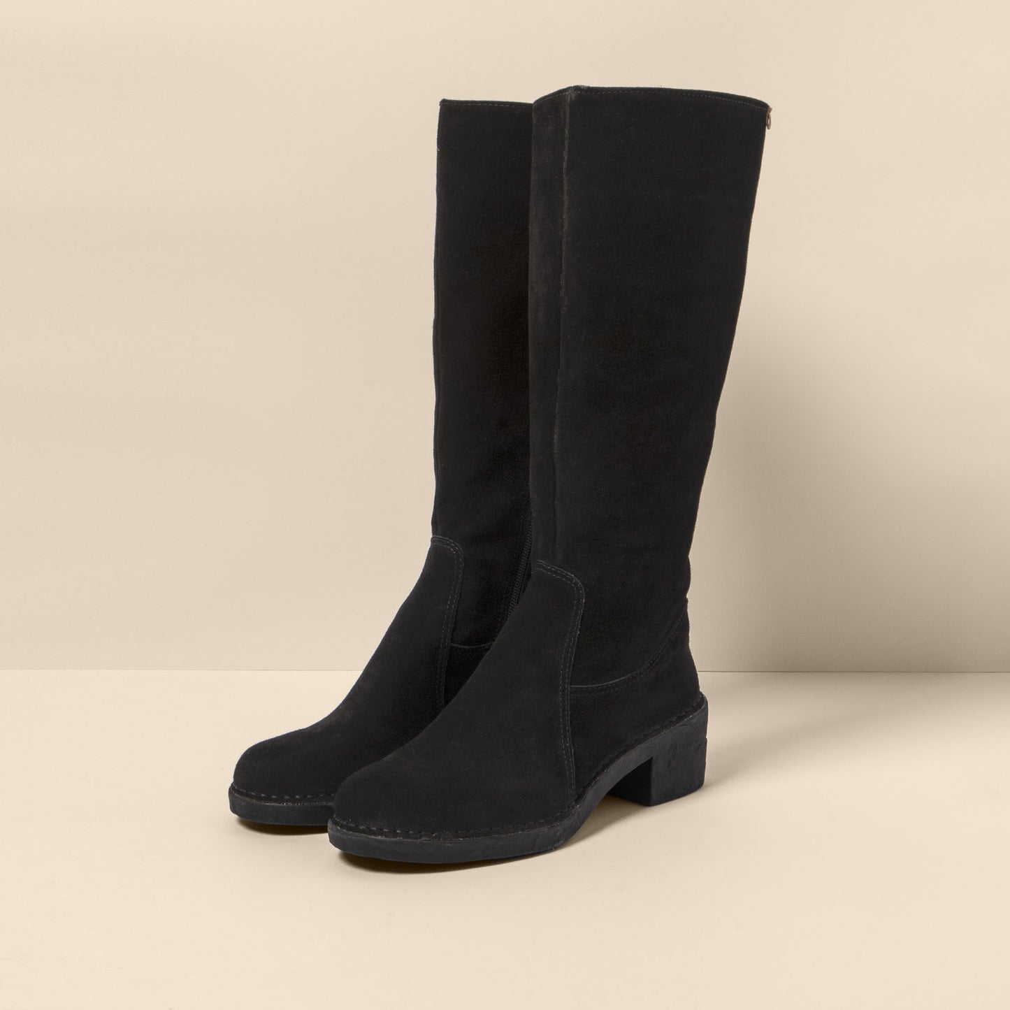 gid://shopify/Product/15791511437644_2