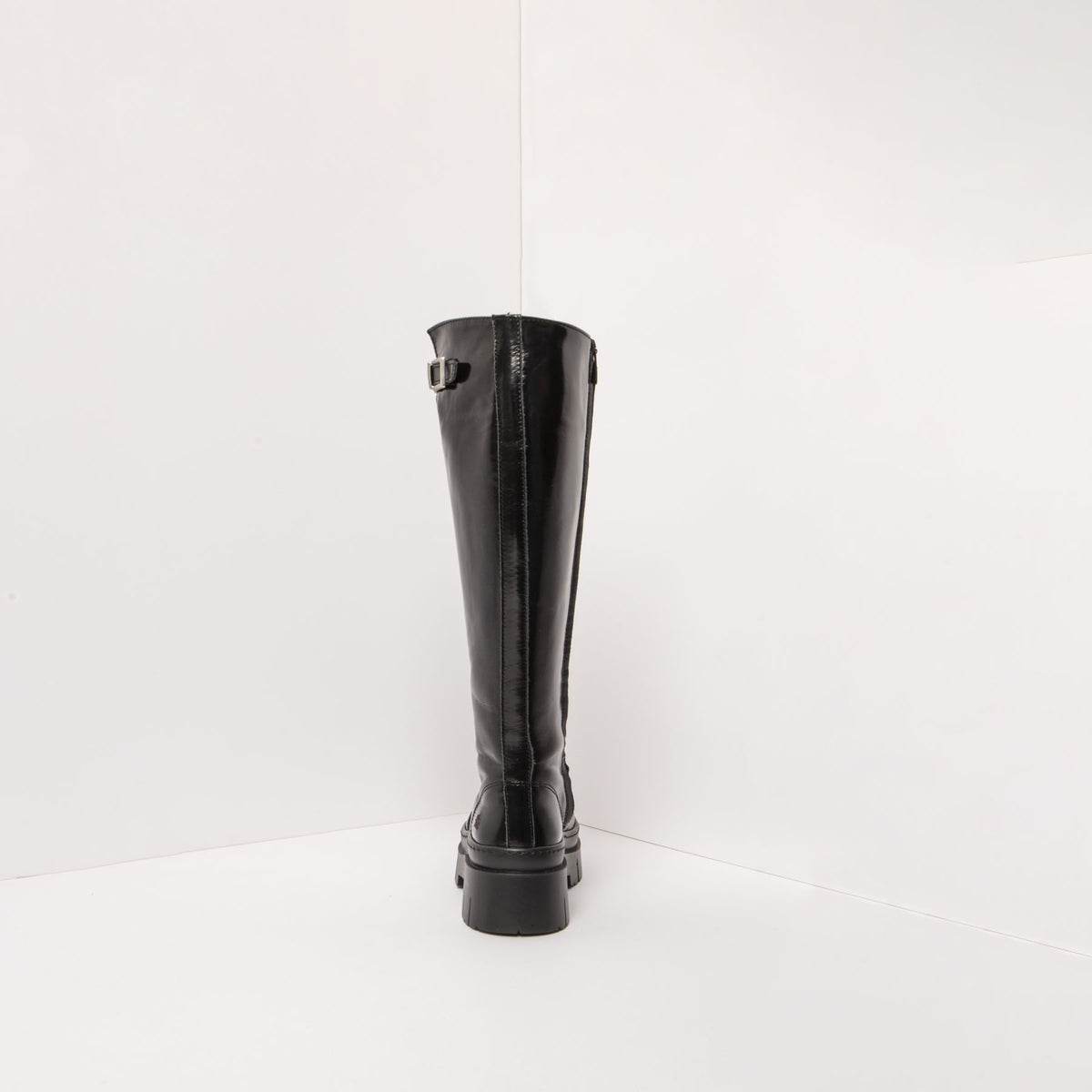 gid://shopify/Product/16171719360844_5