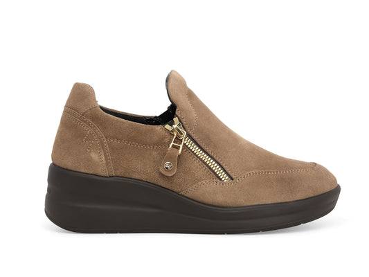 gid://shopify/Product/16118245982540_1