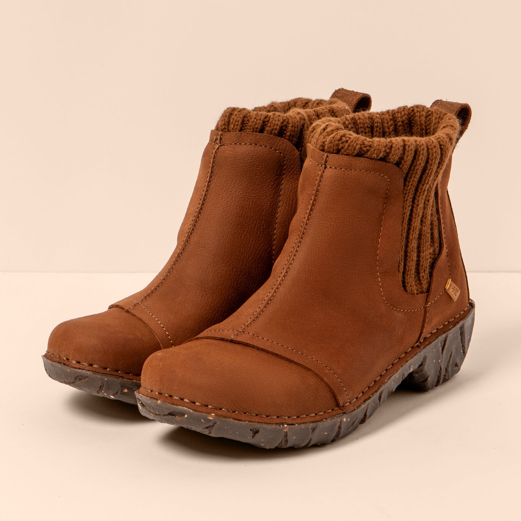 gid://shopify/Product/15700919877964_2