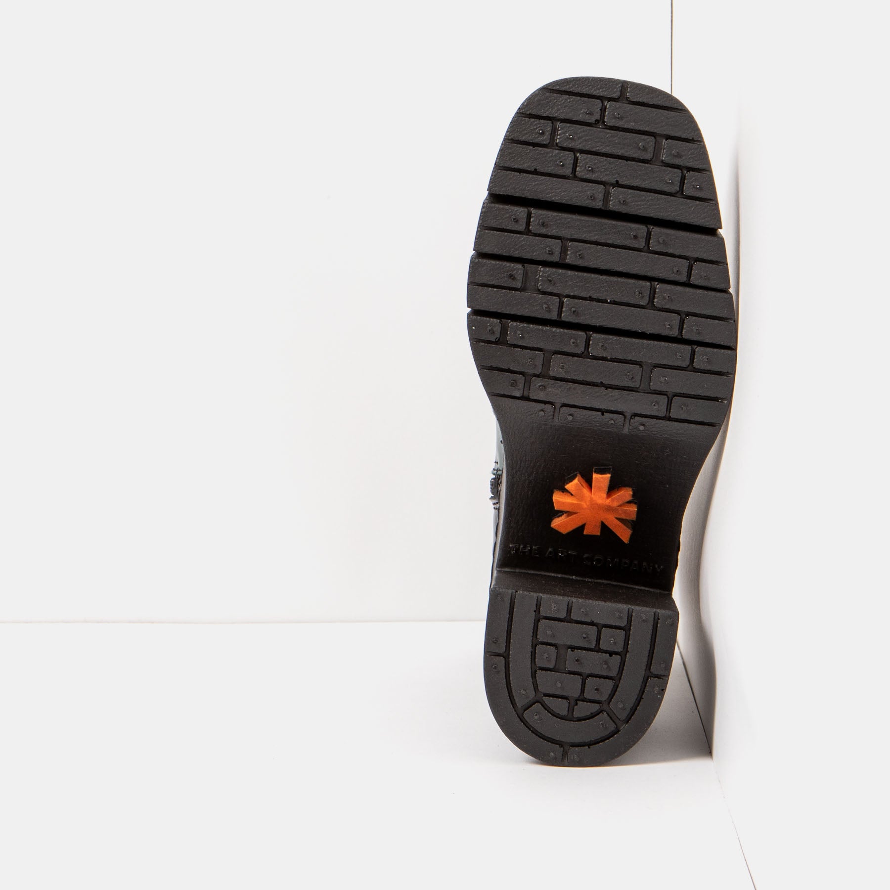 gid://shopify/Product/15694359888204_3