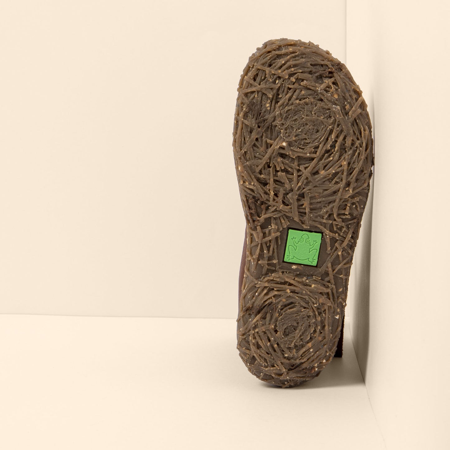 gid://shopify/Product/15699975471436_6
