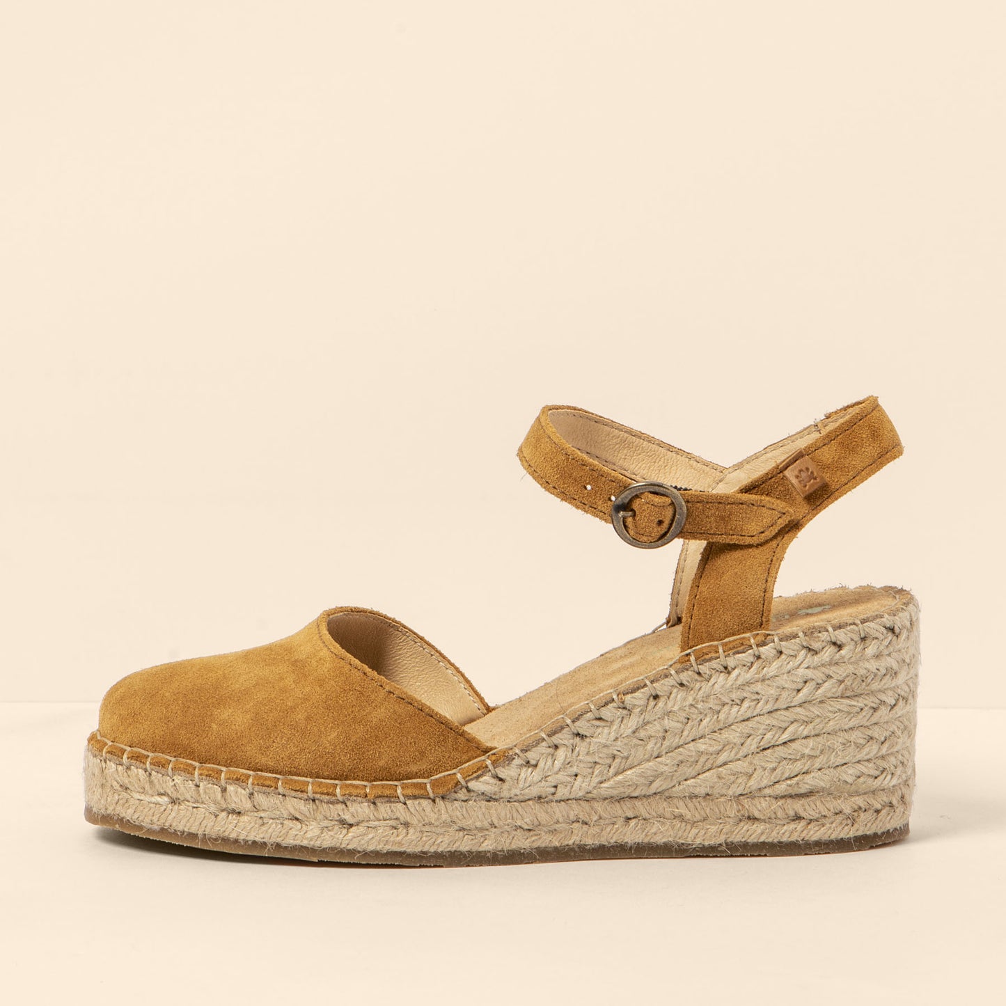 gid://shopify/Product/15699917570380_1