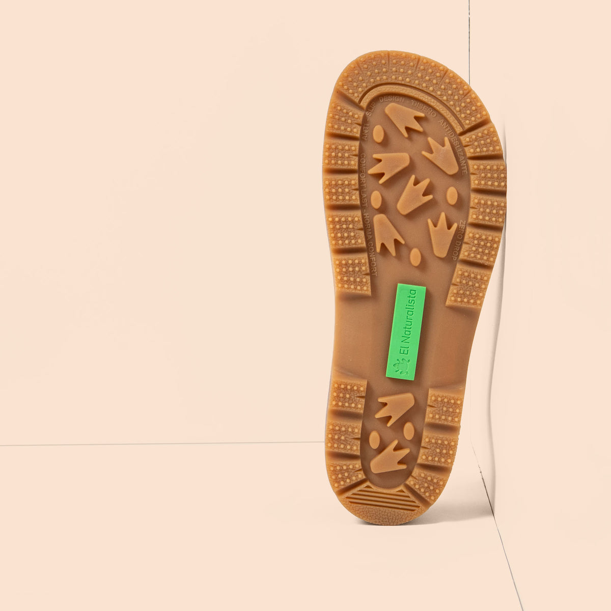 gid://shopify/Product/16124665856332_3