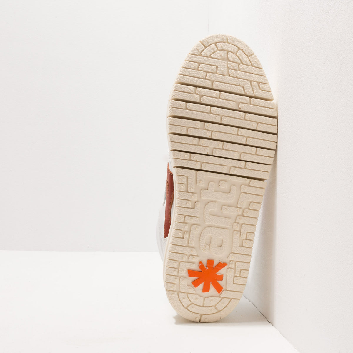 gid://shopify/Product/16171473666380_6