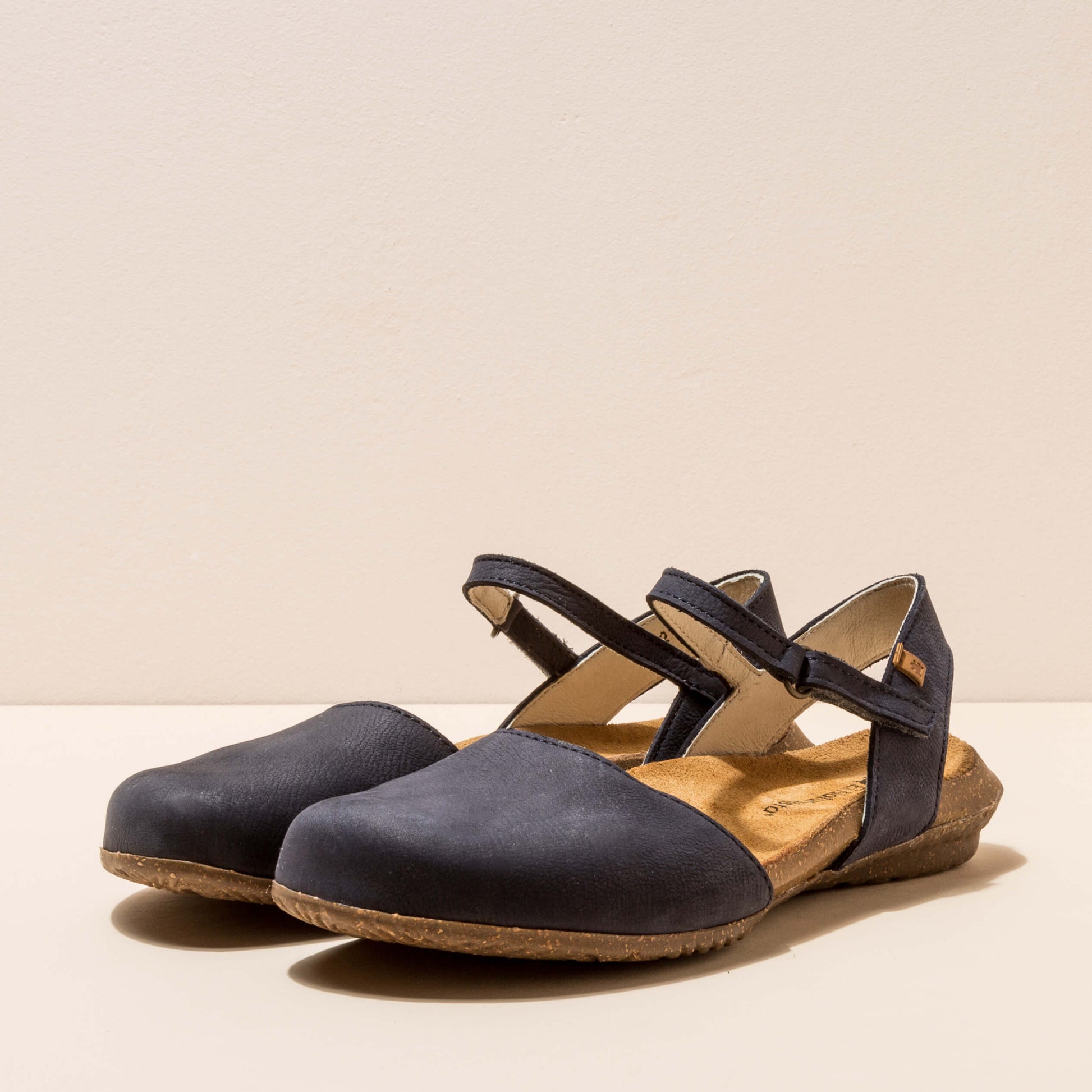 gid://shopify/Product/15791702081868_5