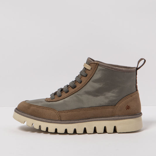 gid://shopify/Product/16171349311820_1