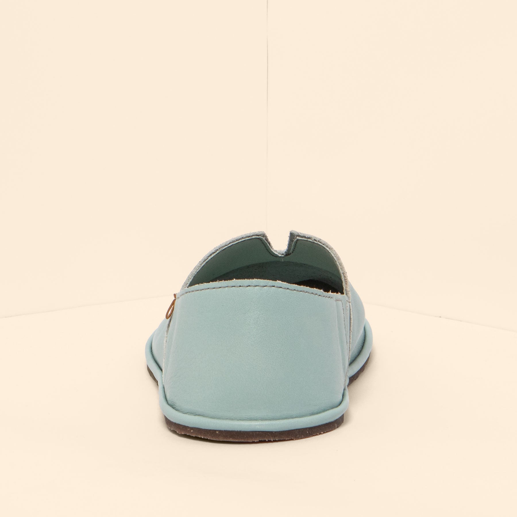 gid://shopify/Product/15700417347916_8