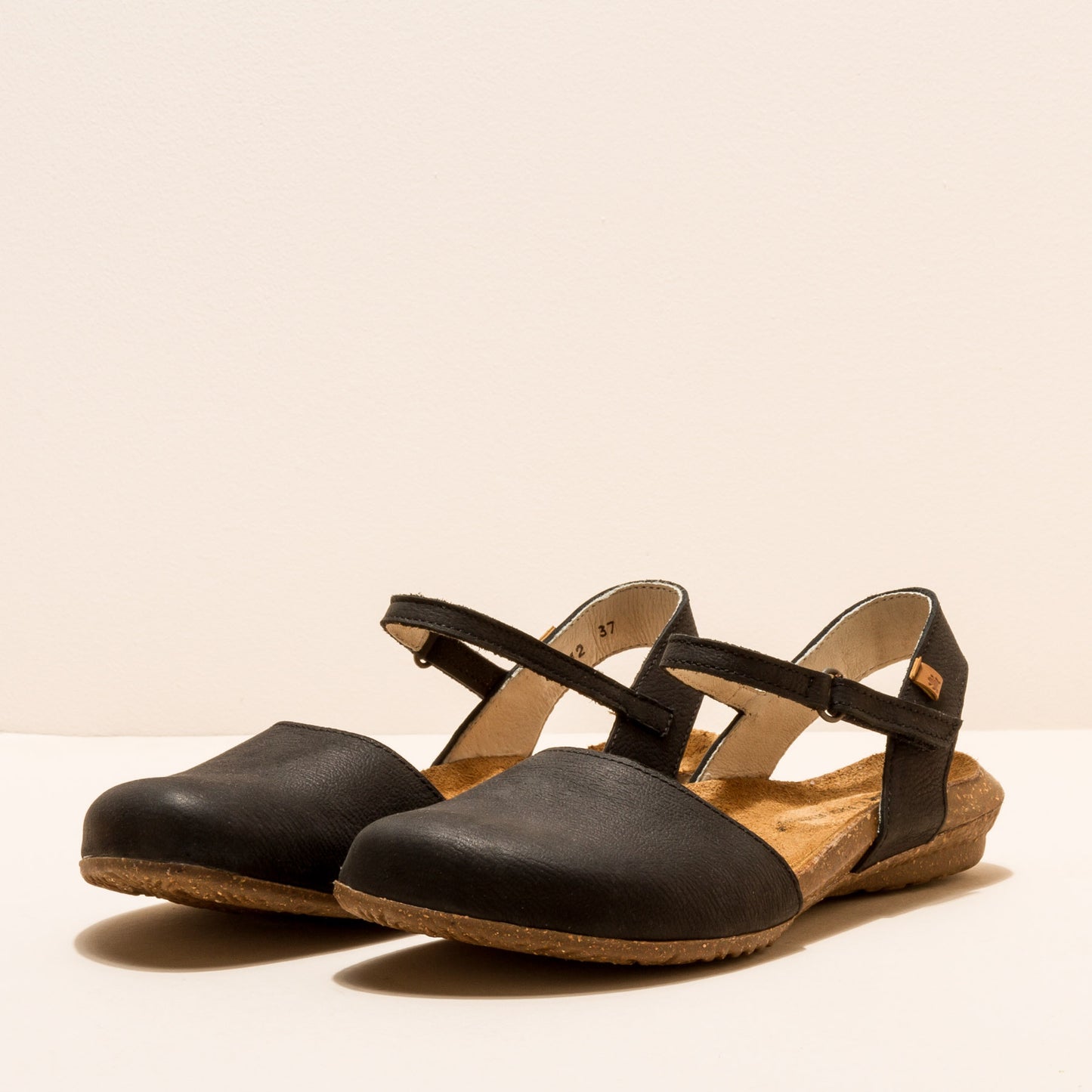 gid://shopify/Product/15791697690956_5