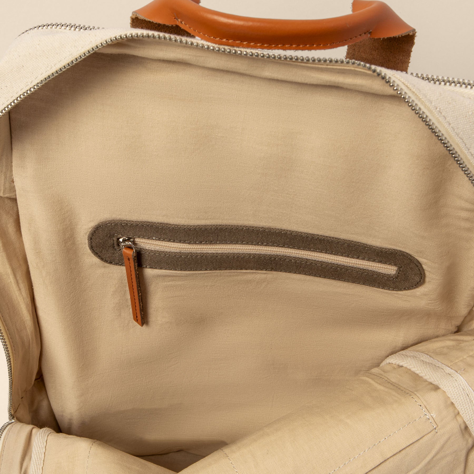 gid://shopify/Product/15700293583180_4