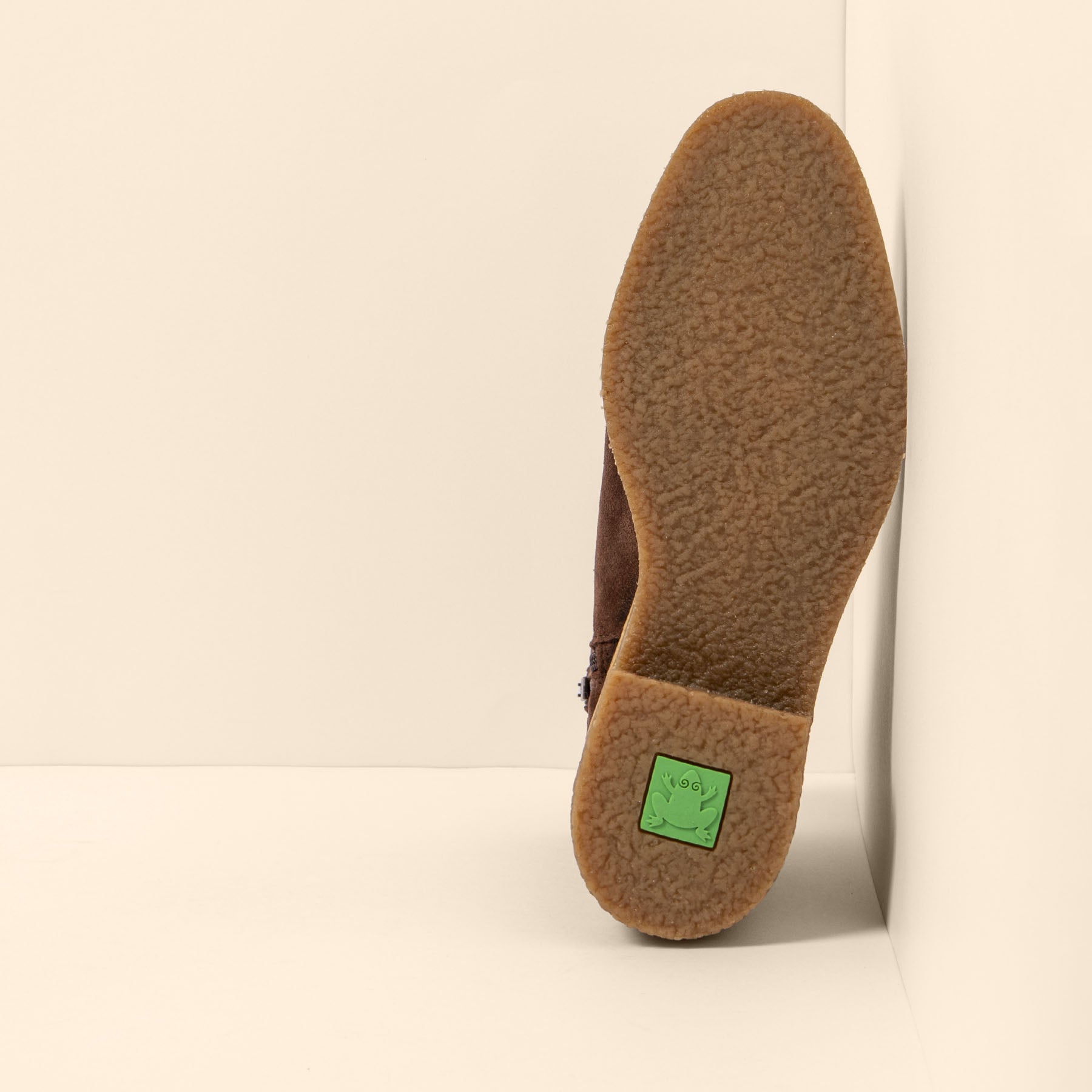 gid://shopify/Product/15700160282956_6