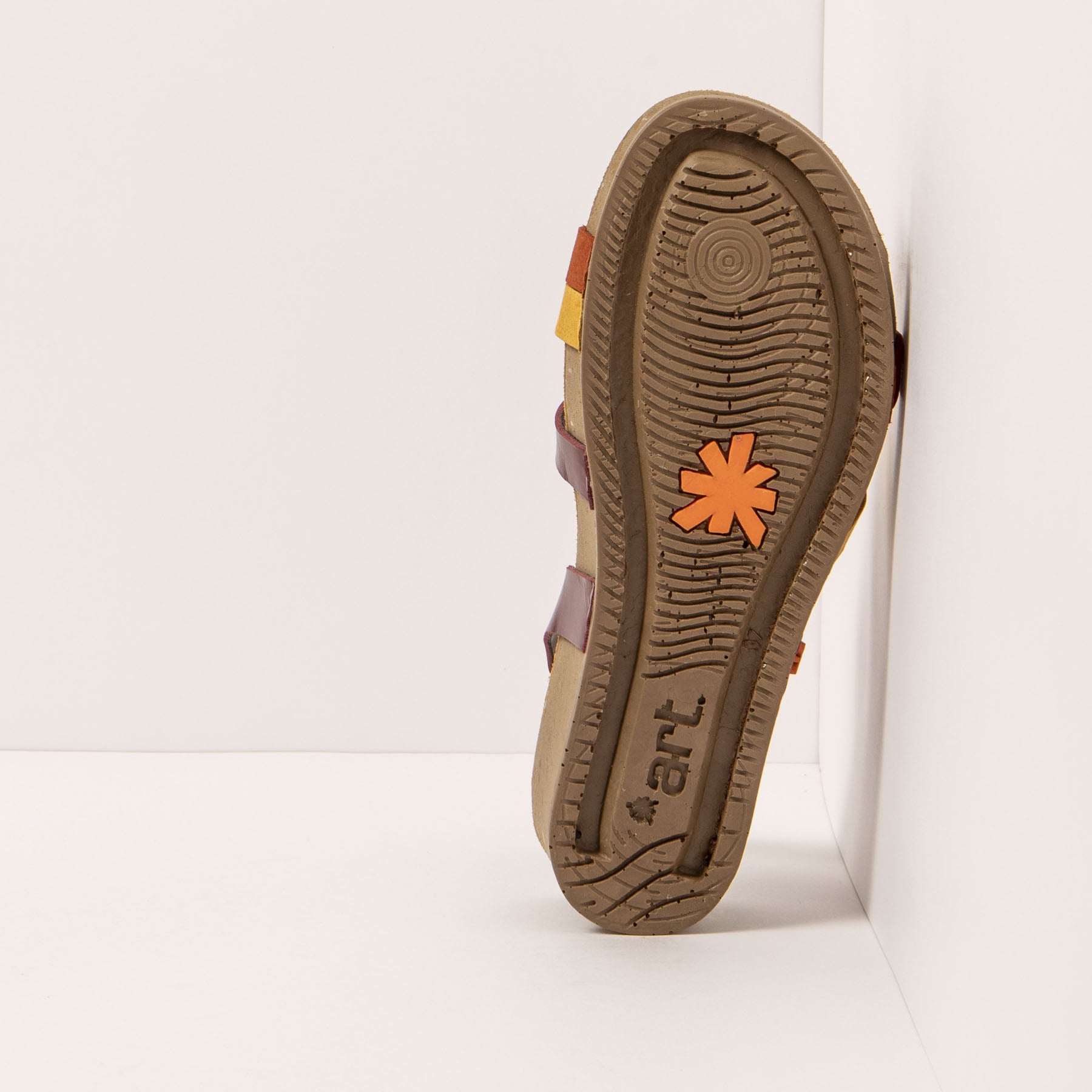 gid://shopify/Product/15693459751244_3