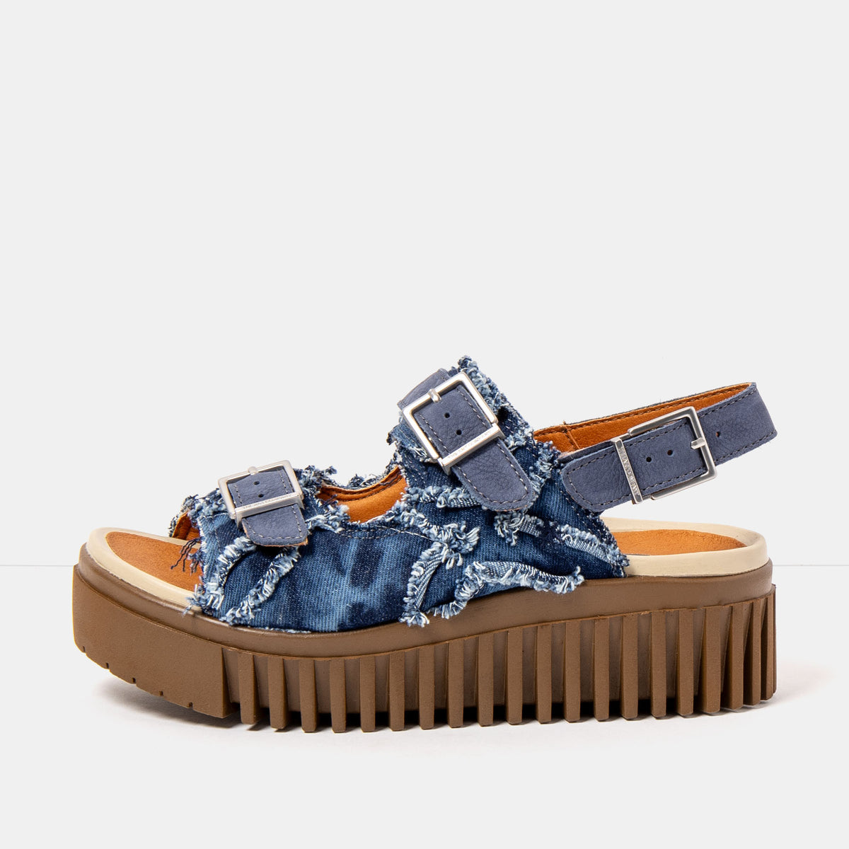 gid://shopify/Product/16172953370956_1