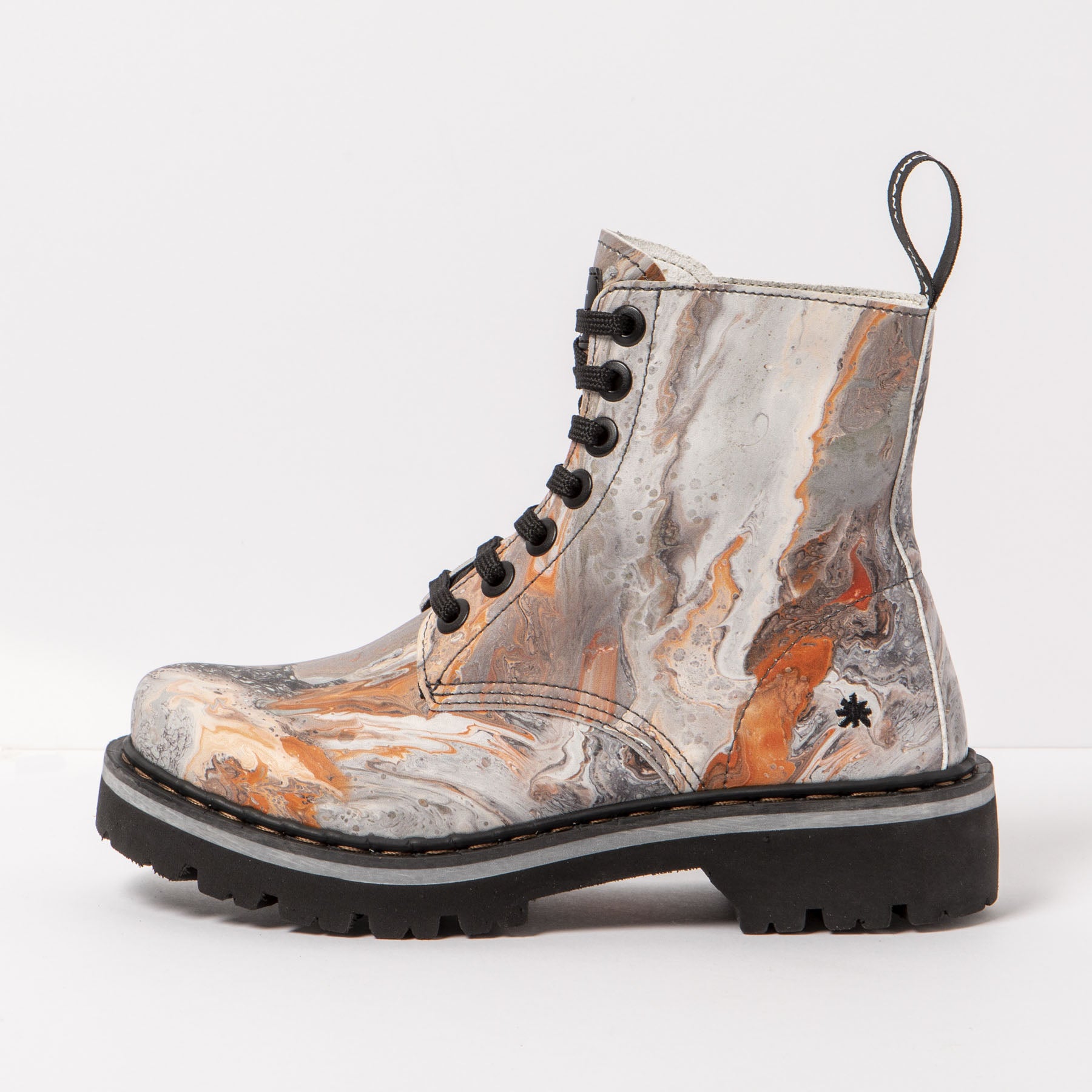 gid://shopify/Product/15785684762956_4