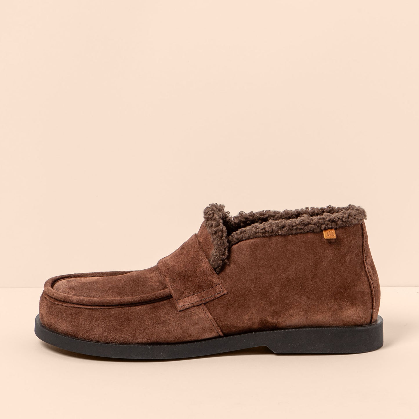 gid://shopify/Product/15700861419852_1