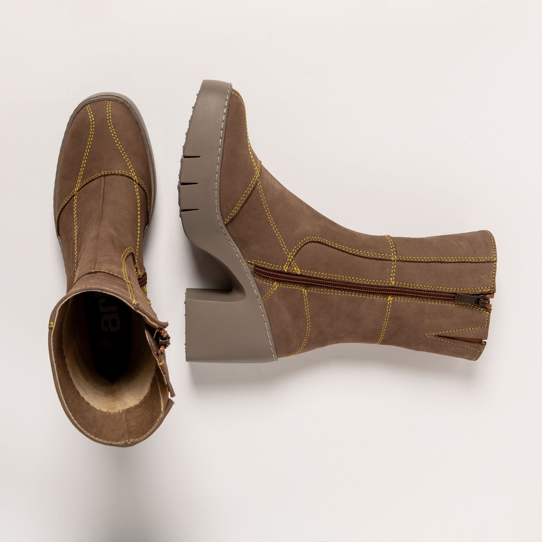 gid://shopify/Product/15694149714252_4