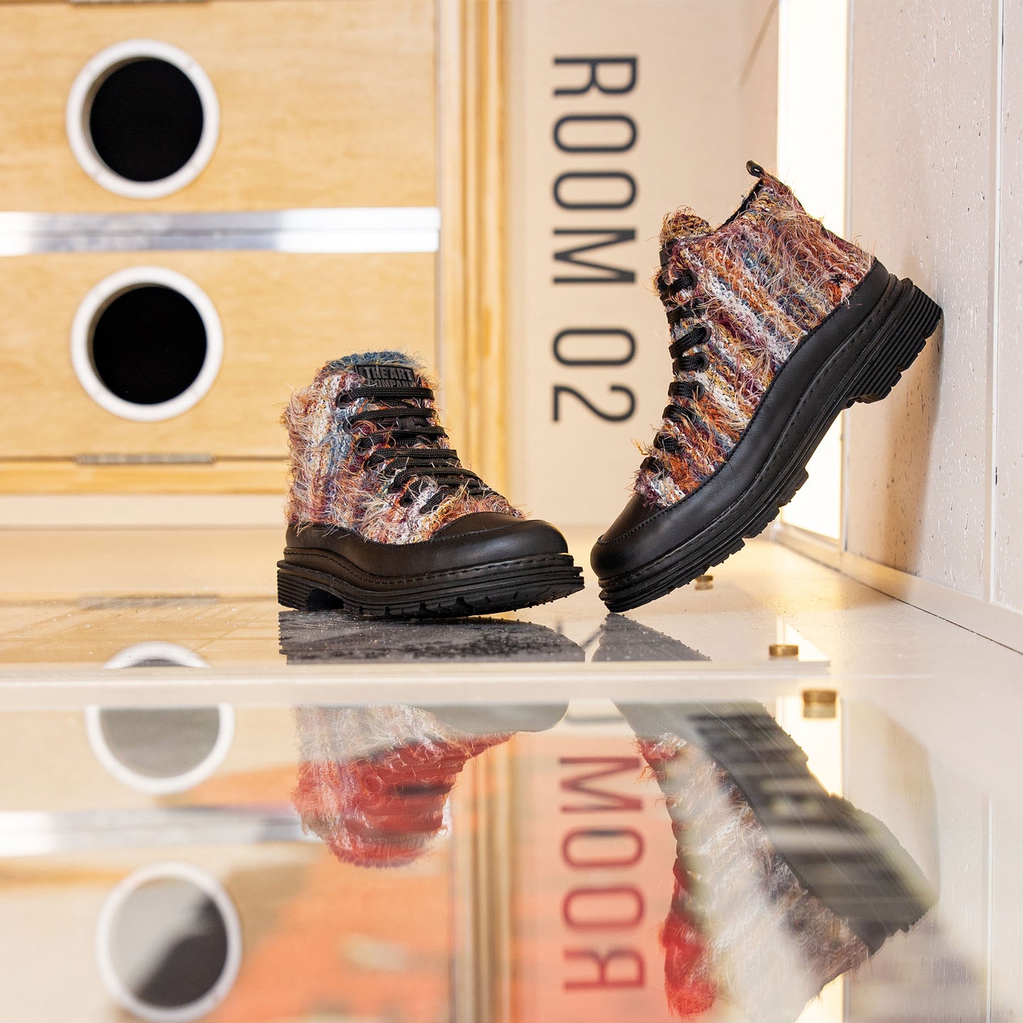 gid://shopify/Product/15694316142924_7