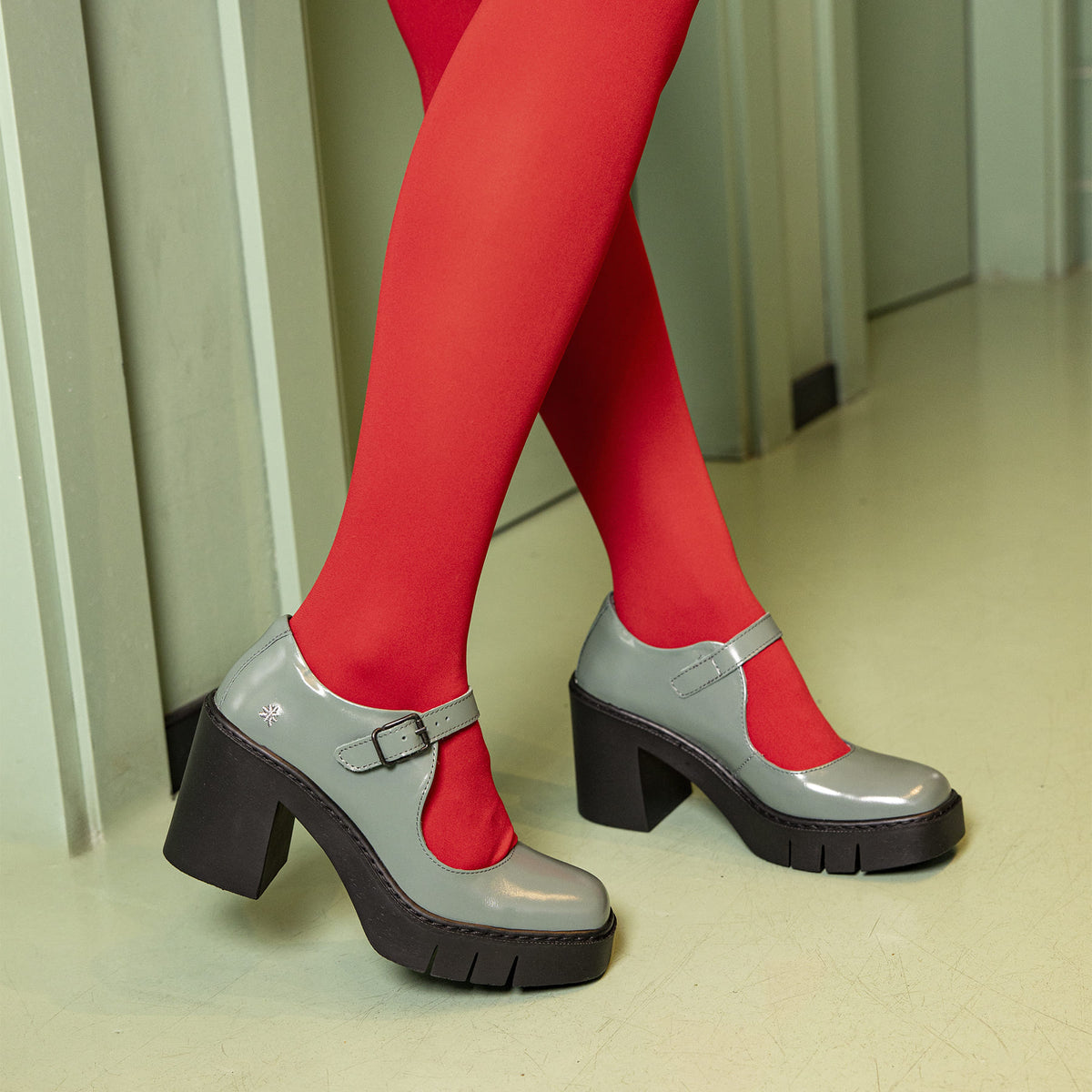 gid://shopify/Product/16173030932812_1