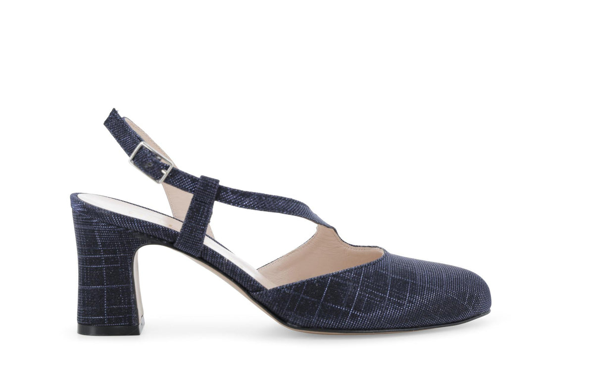 gid://shopify/Product/15686416859468_1