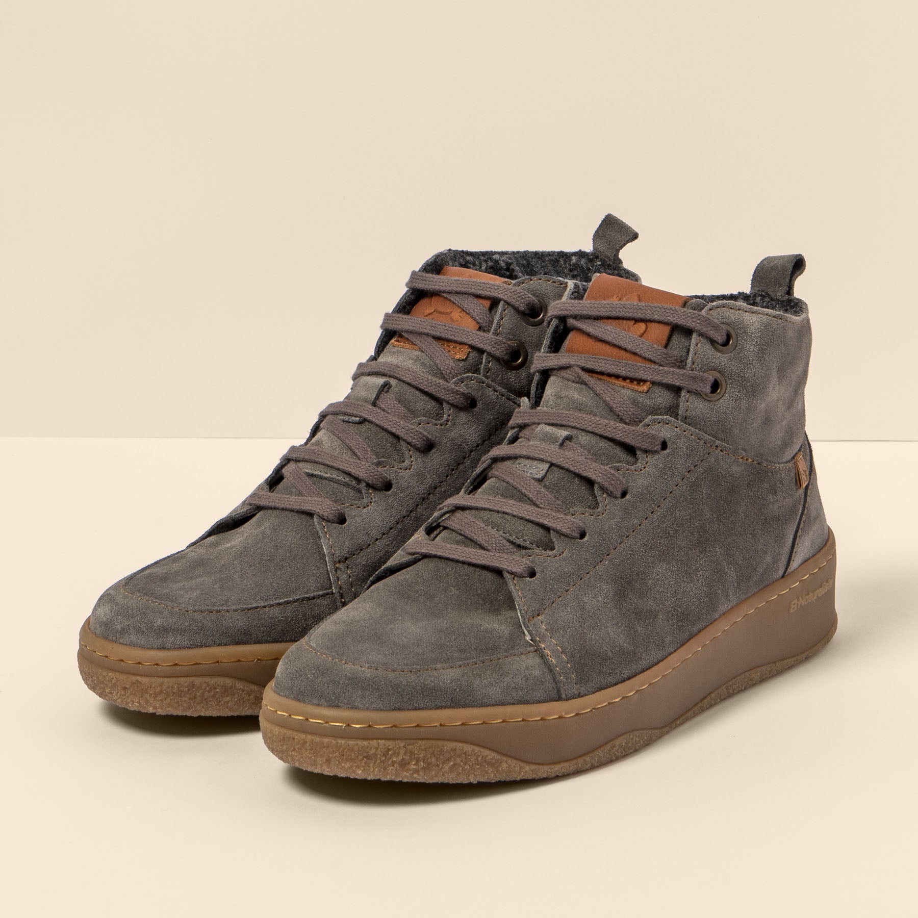 gid://shopify/Product/15700103627084_5
