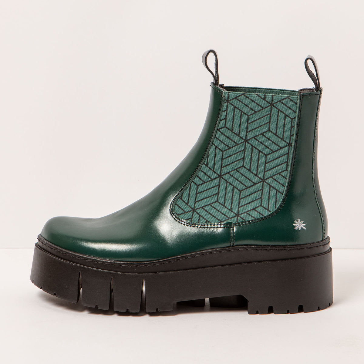 gid://shopify/Product/16172596625740_1