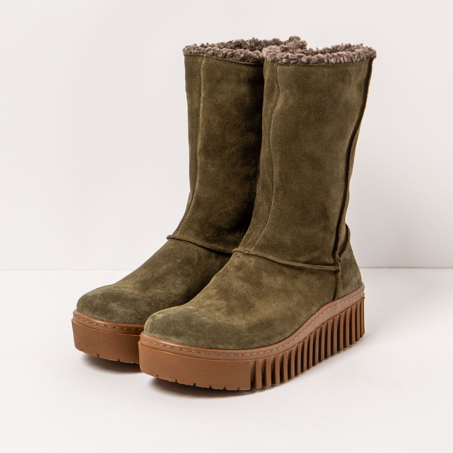 gid://shopify/Product/15693978534220_2