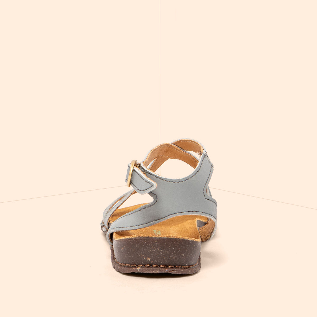 gid://shopify/Product/16124779725132_5