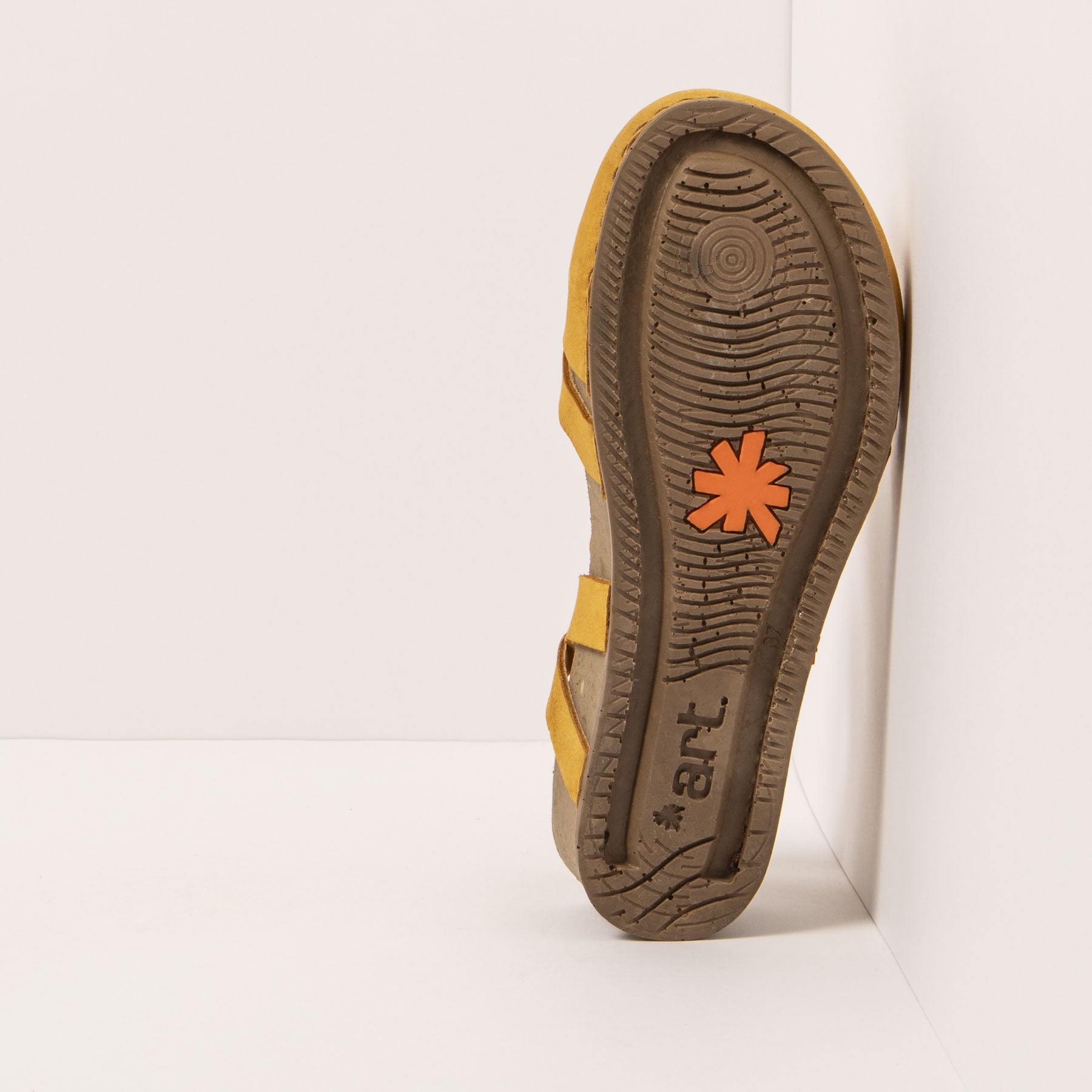 gid://shopify/Product/15693486915916_3