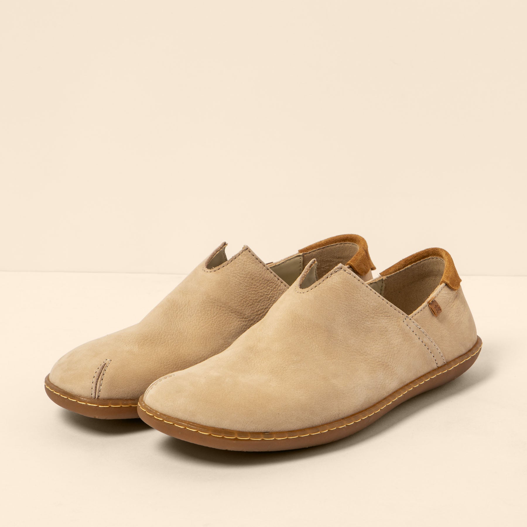 gid://shopify/Product/15700661731660_2