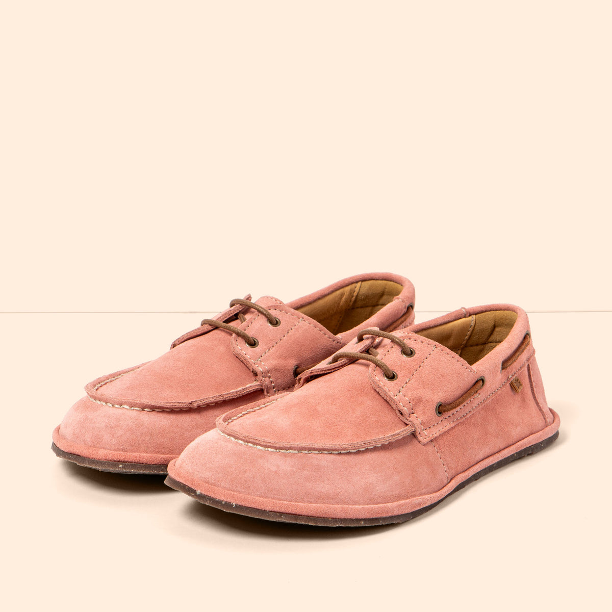 gid://shopify/Product/16124711633228_2