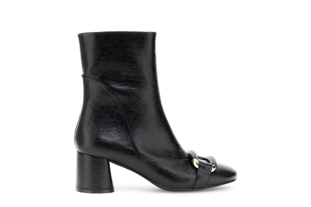 gid://shopify/Product/16176097034572_1