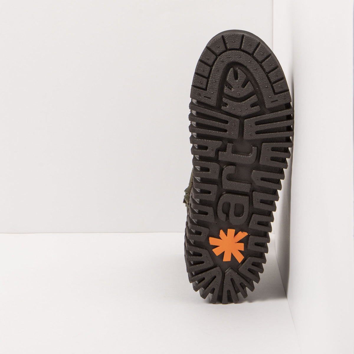 gid://shopify/Product/16171168891212_6