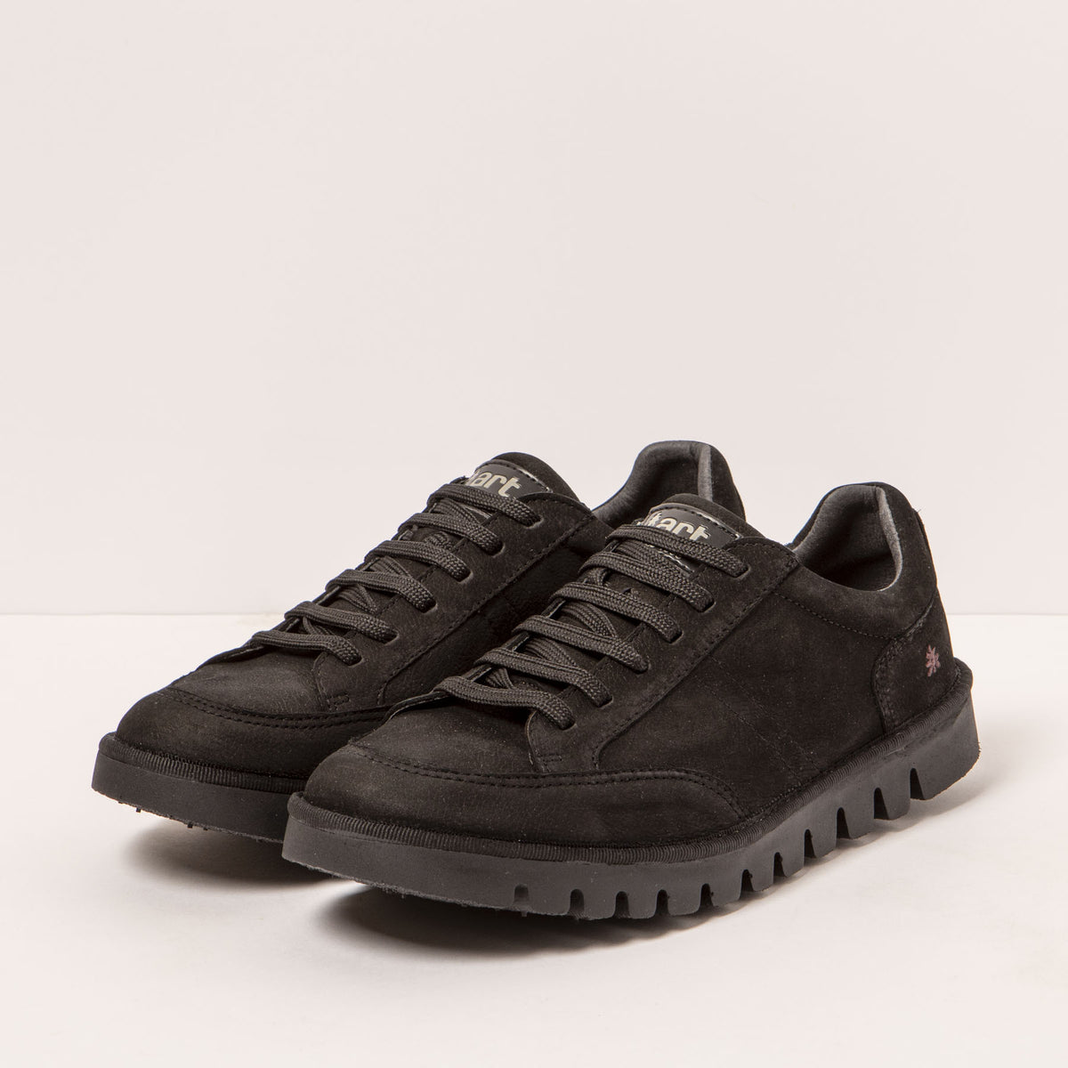 gid://shopify/Product/16171383947596_5