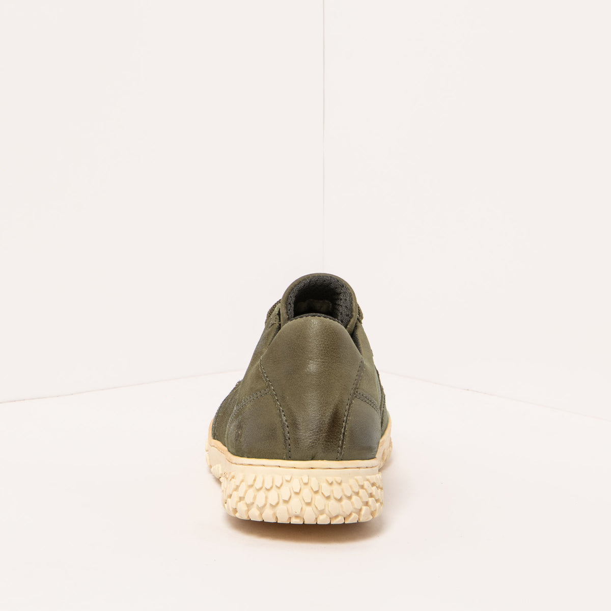 gid://shopify/Product/15694127661388_11