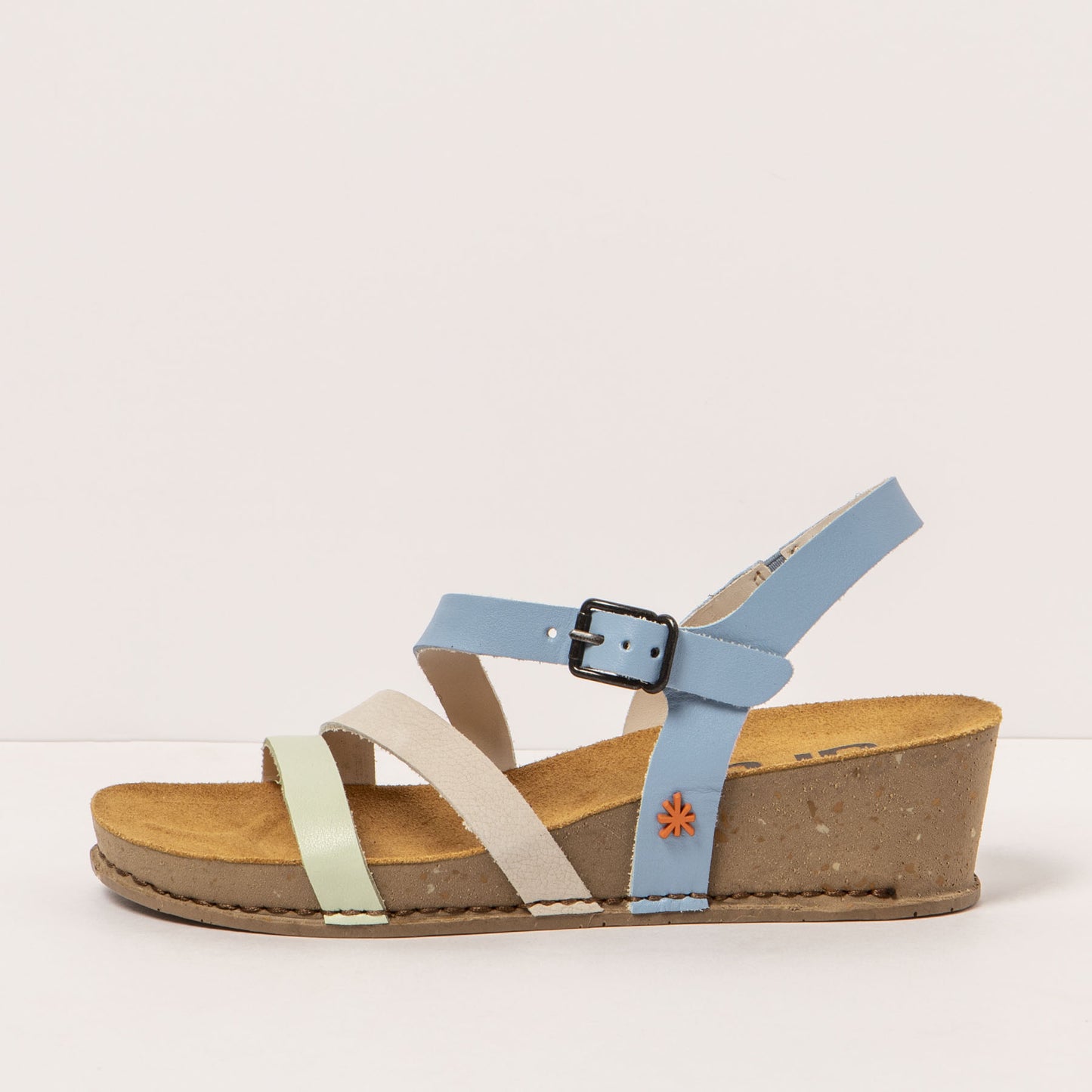 gid://shopify/Product/15693466829132_1