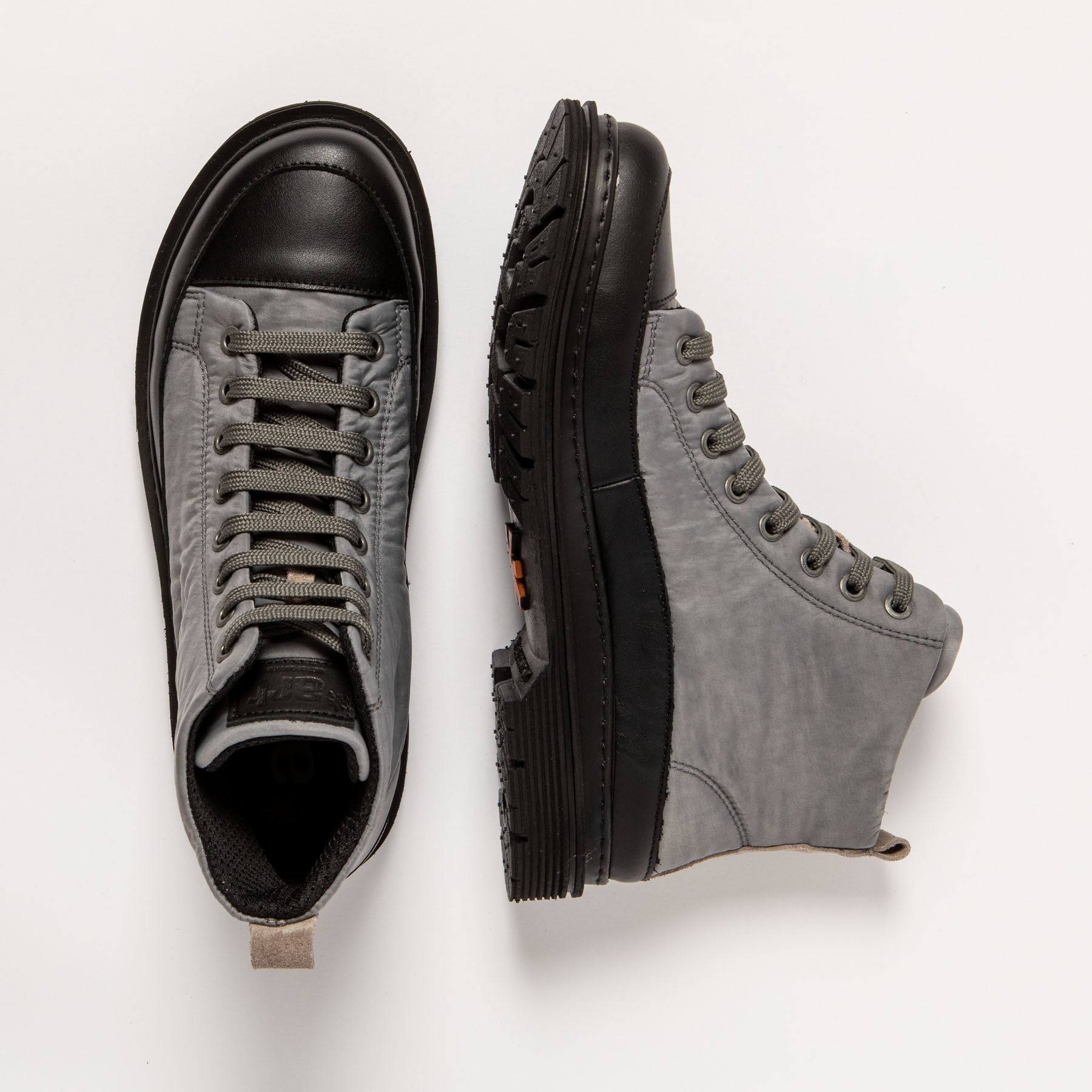 gid://shopify/Product/15694310637900_4