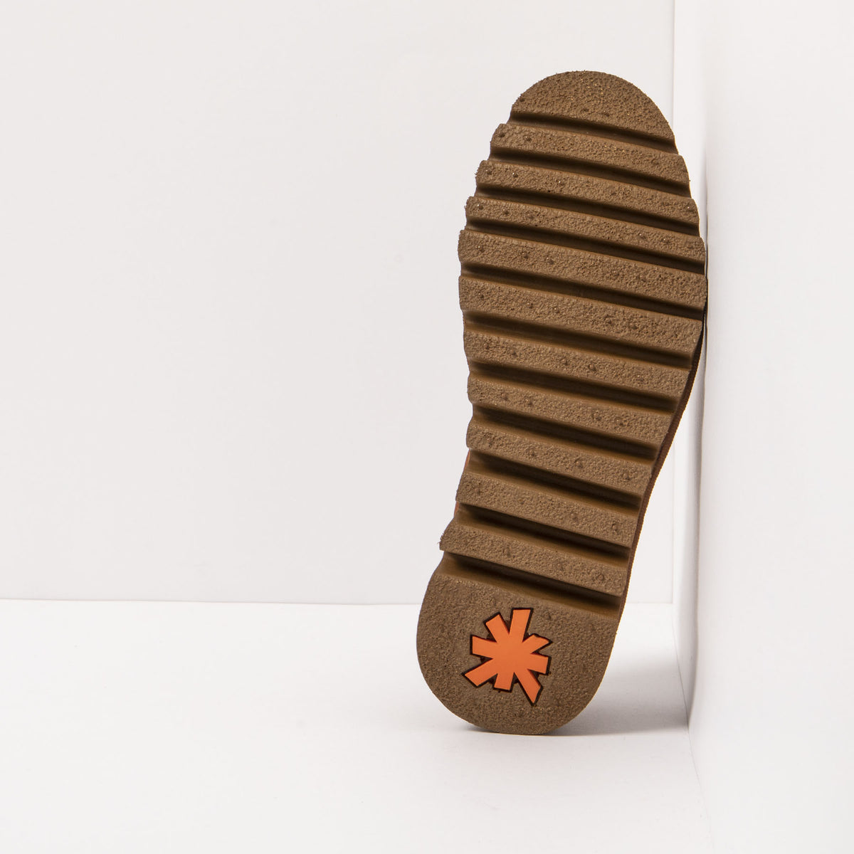 gid://shopify/Product/16171386798412_6