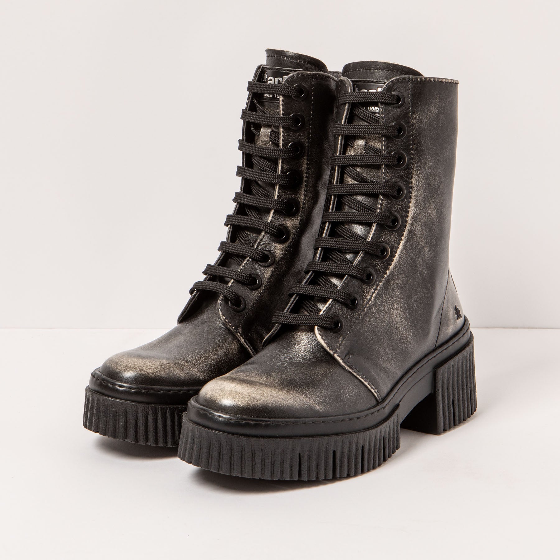 gid://shopify/Product/15693914505548_2