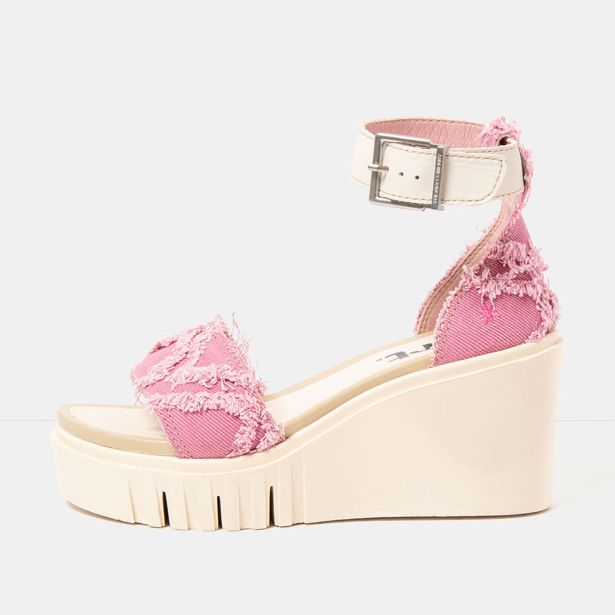 gid://shopify/Product/16173105971532_1