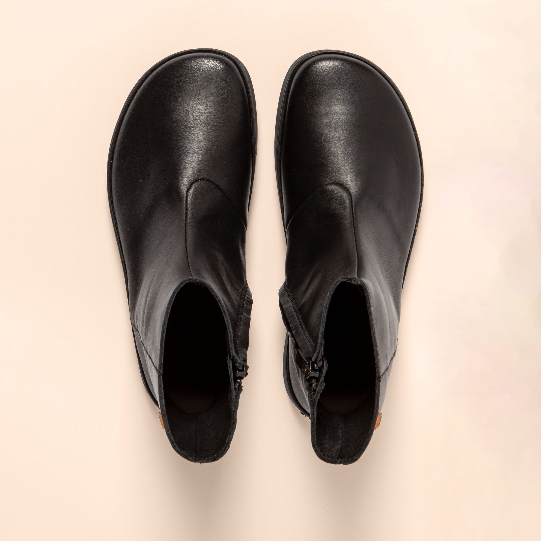 gid://shopify/Product/15700867121484_4