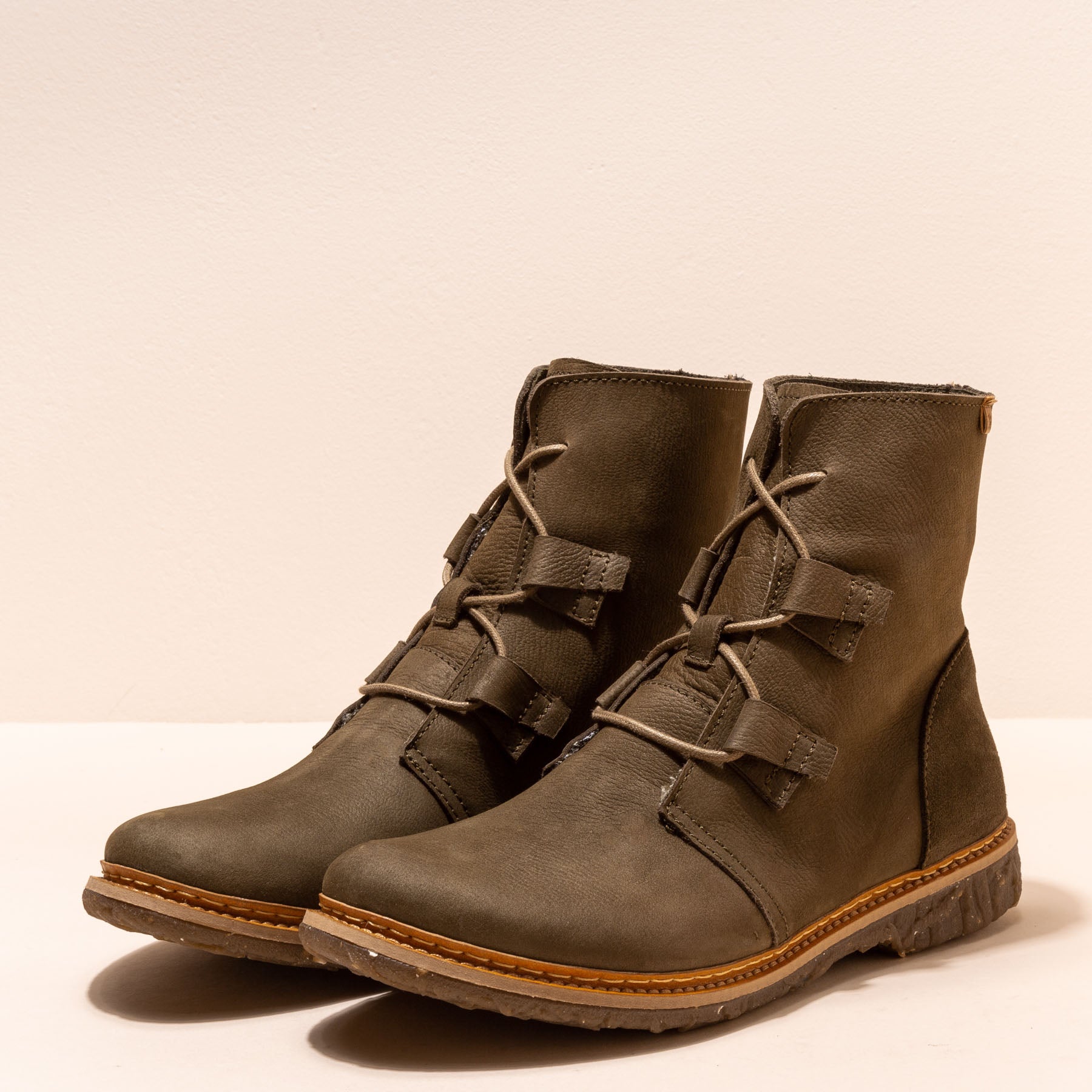 gid://shopify/Product/15699994771788_5