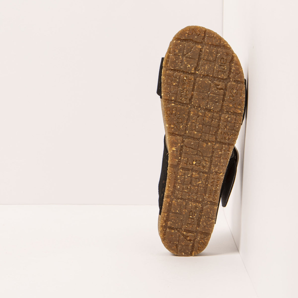 gid://shopify/Product/16171914461516_3
